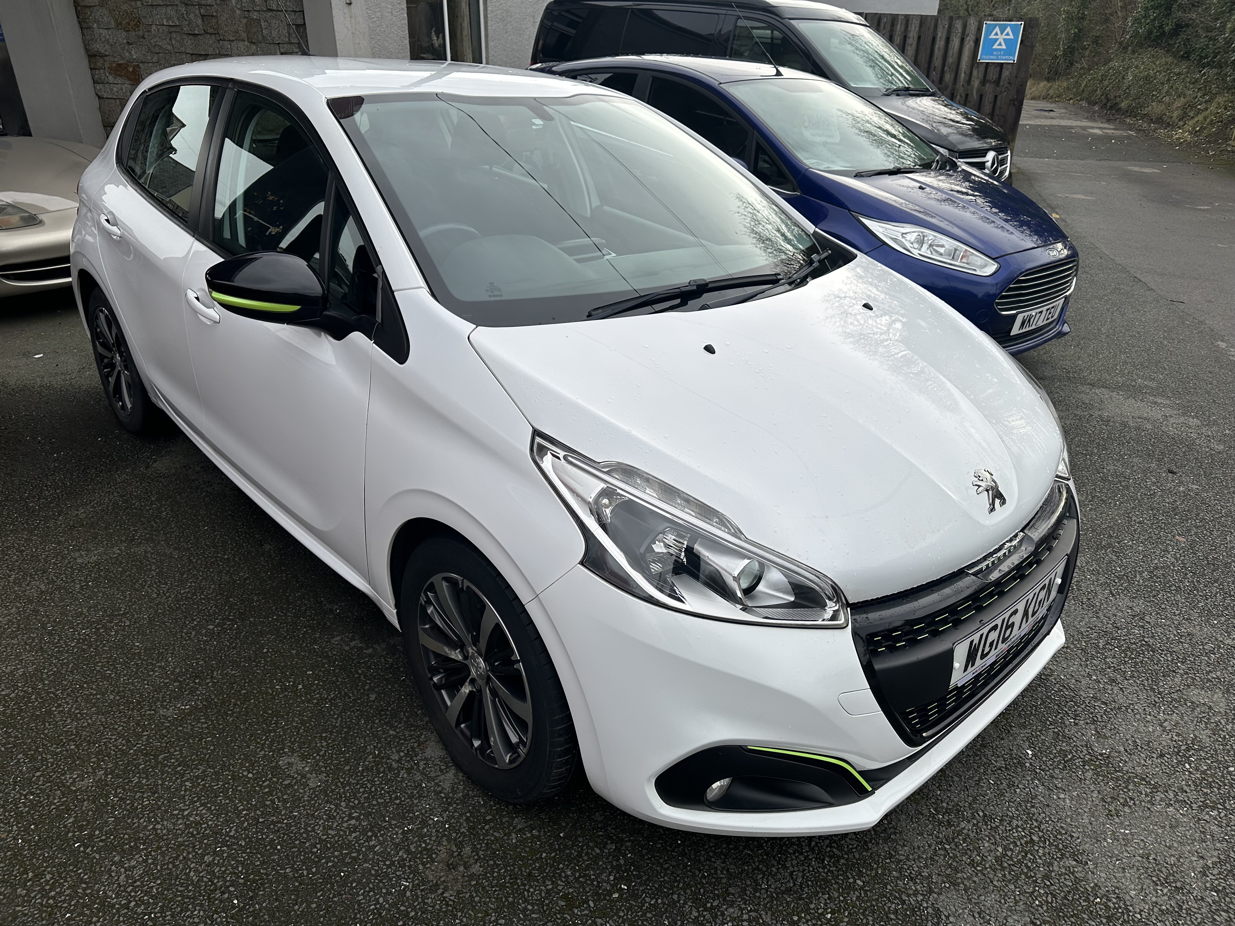 Peugeot 208 208 1.2 PureTech XS Lime 